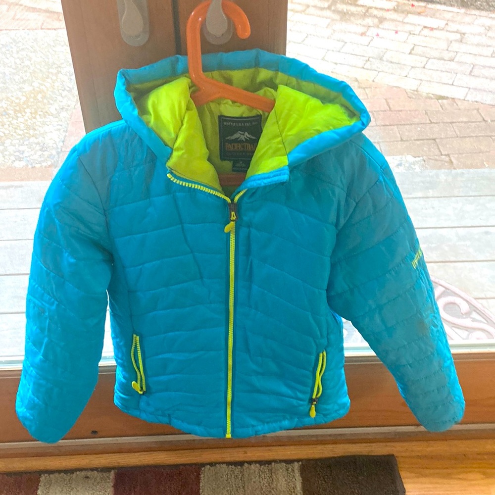 Pacific Trail Puffer Coat. Solid Turquoise/Lime Green inside Size M (10/12) girl